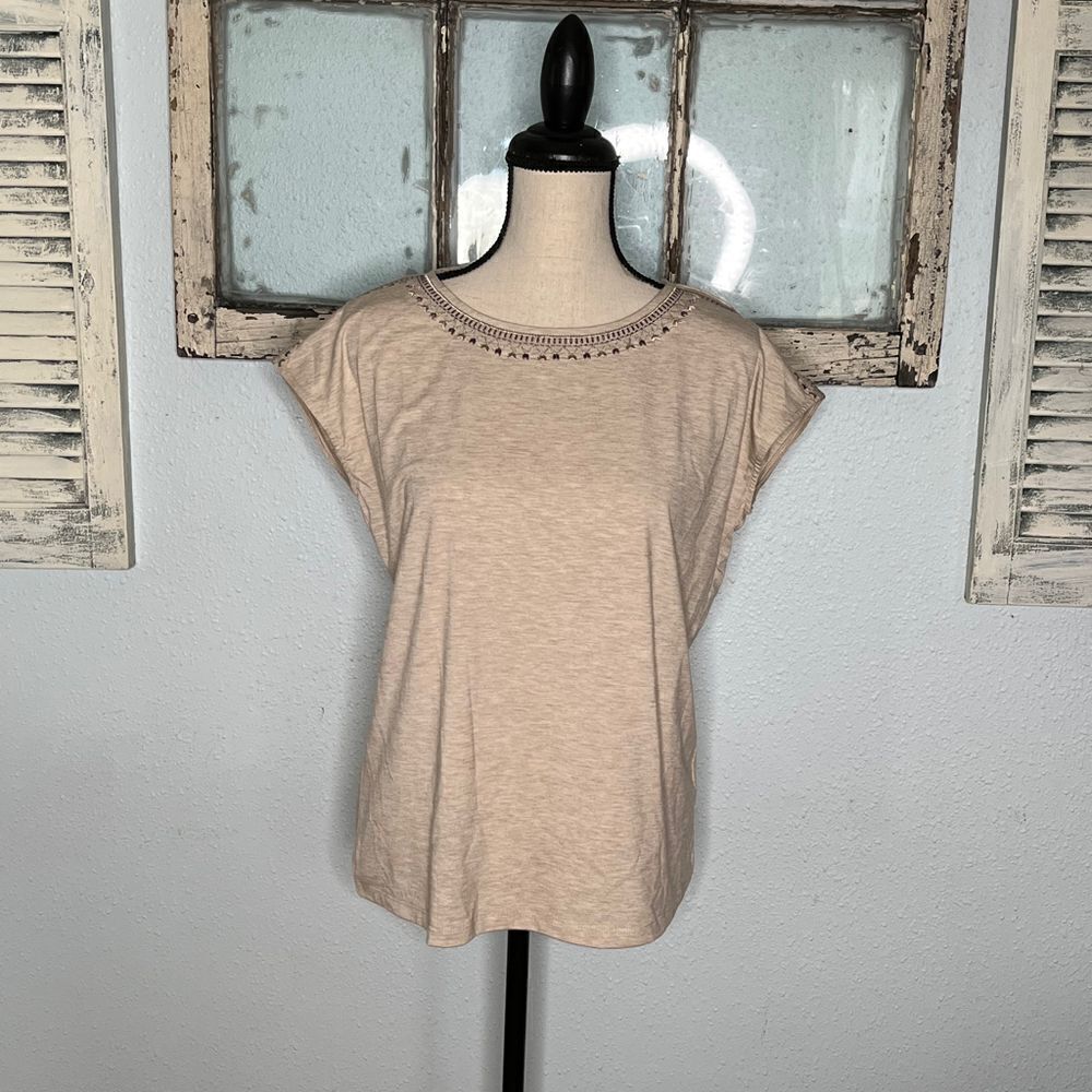NWT Beautiful T-Shirt 